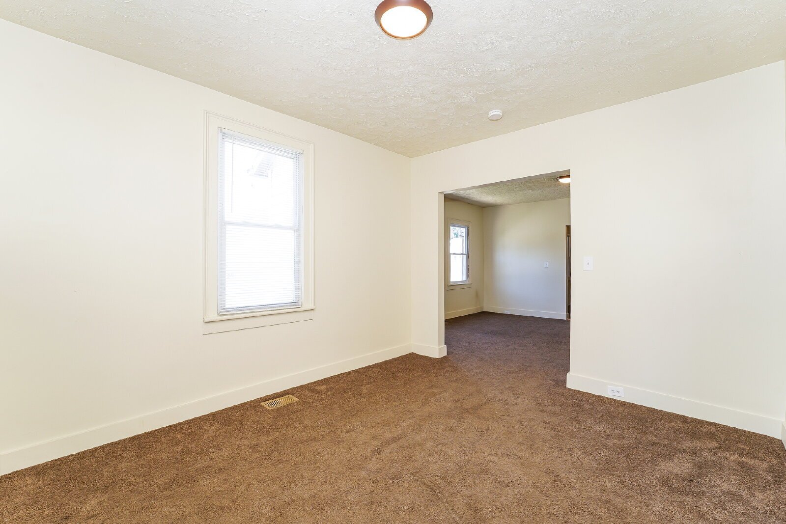 3460 Erin Ave, Cleveland, OH, 44113, US photo 5