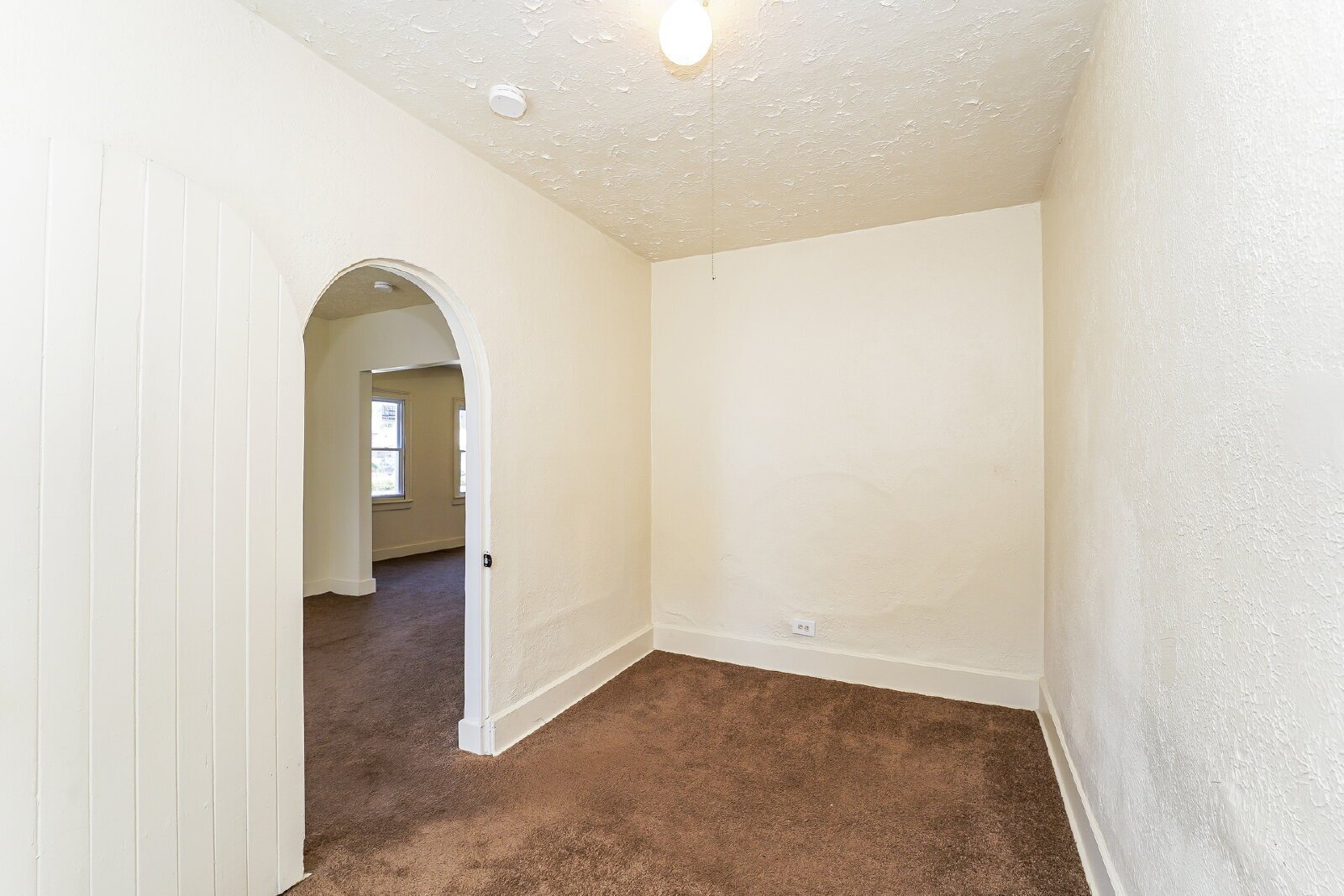 3460 Erin Ave, Cleveland, OH, 44113, US photo 8