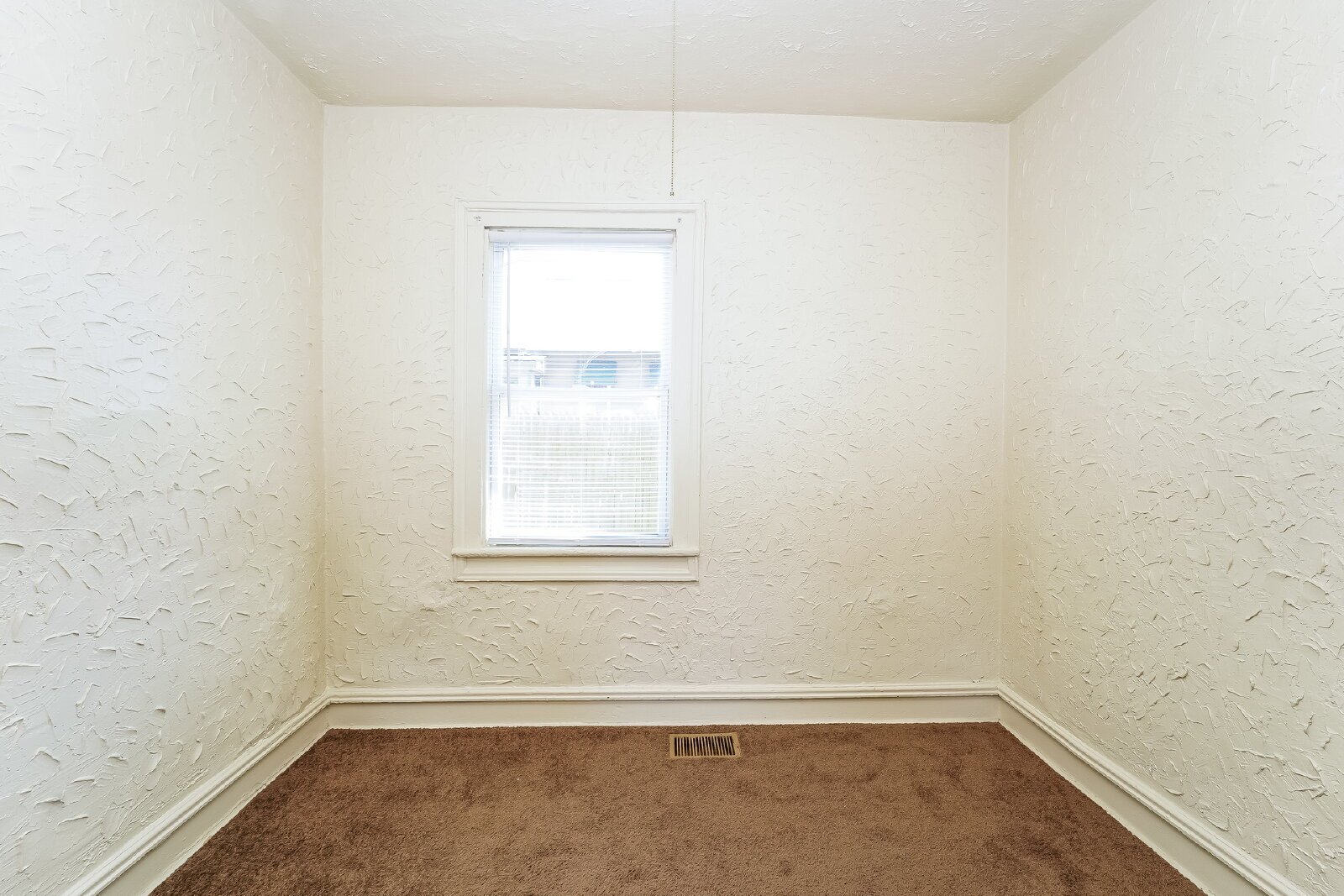 3460 Erin Ave, Cleveland, OH, 44113, US photo 13