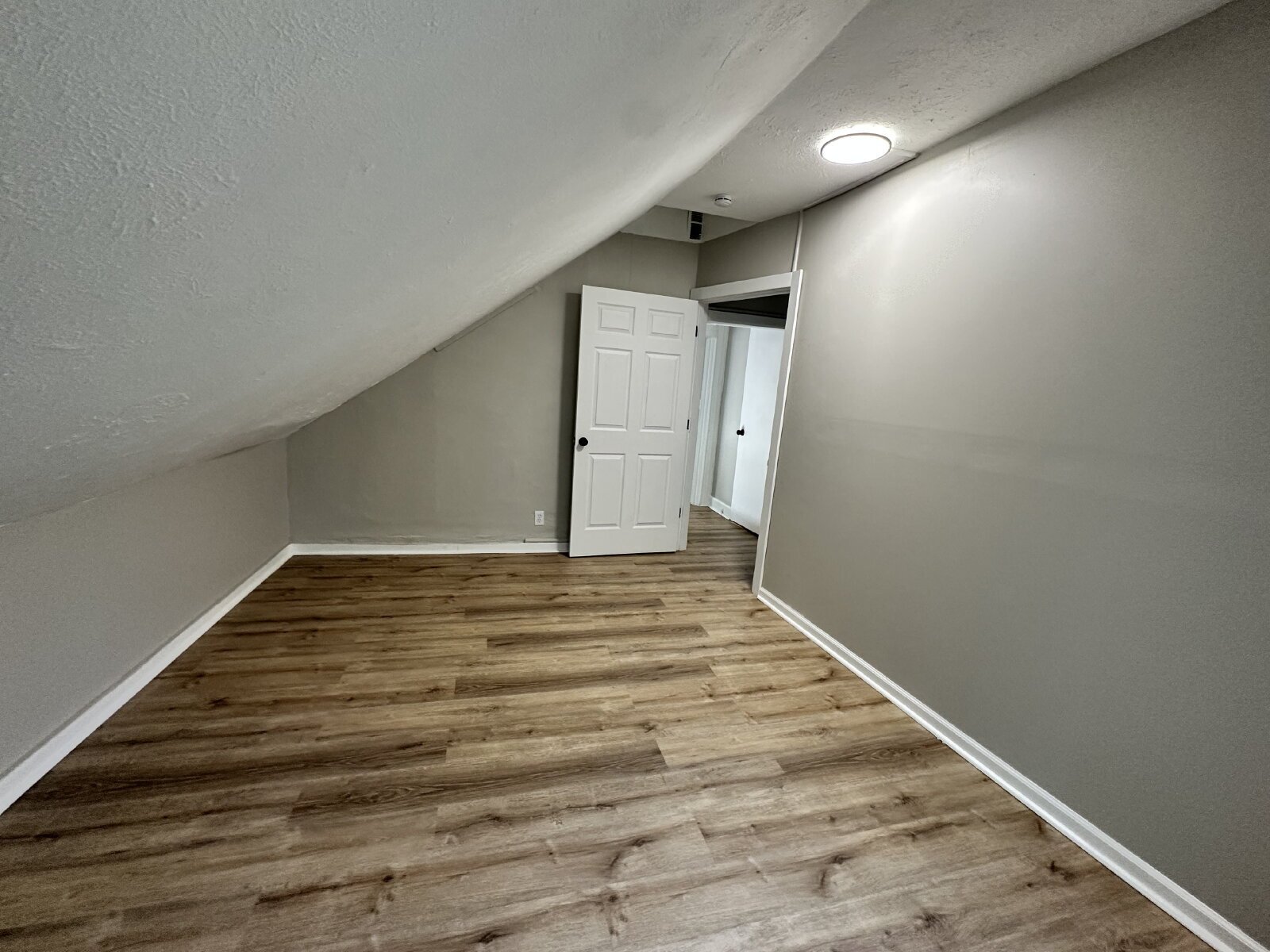 3193 W 50th St, Cleveland, OH, 44102, US photo 10