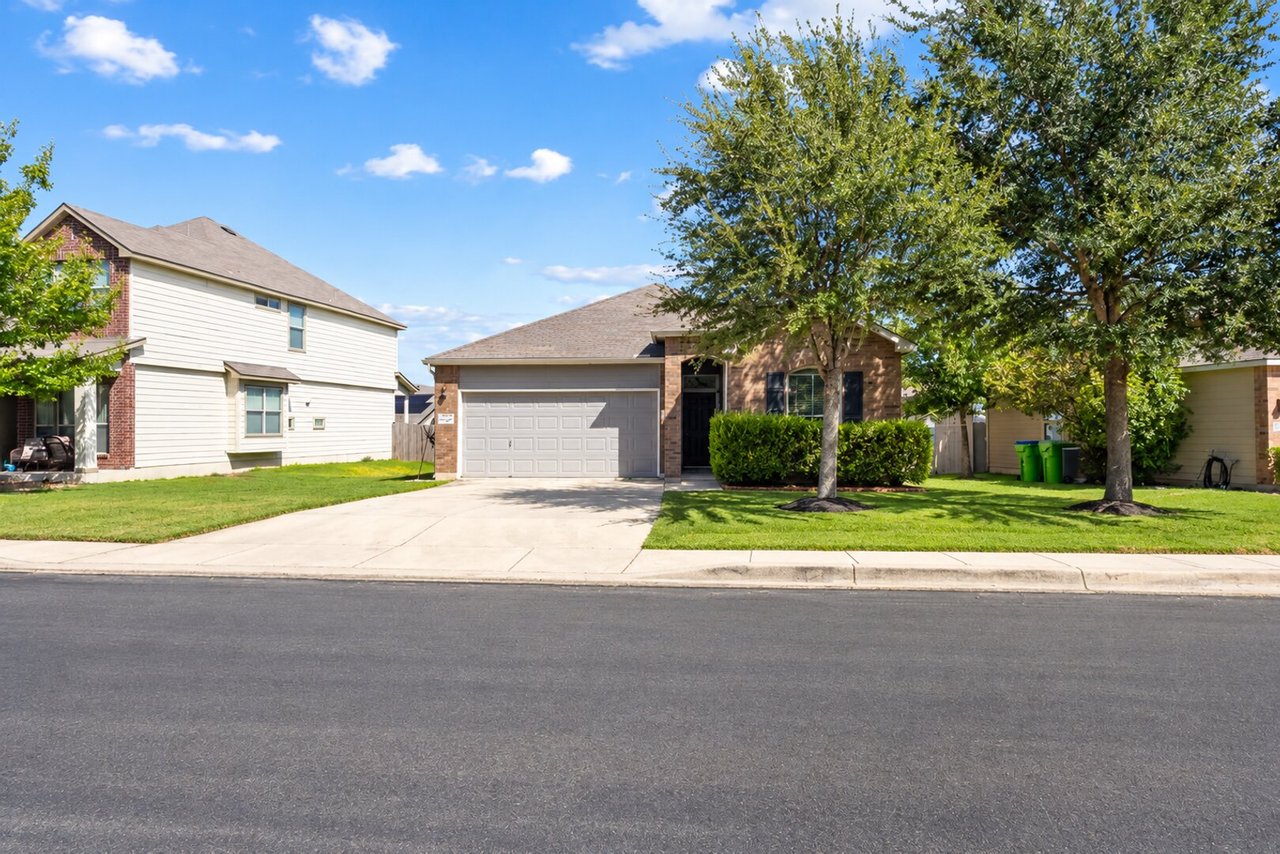 11407 Oaks Hike San Antonio, TX 78245