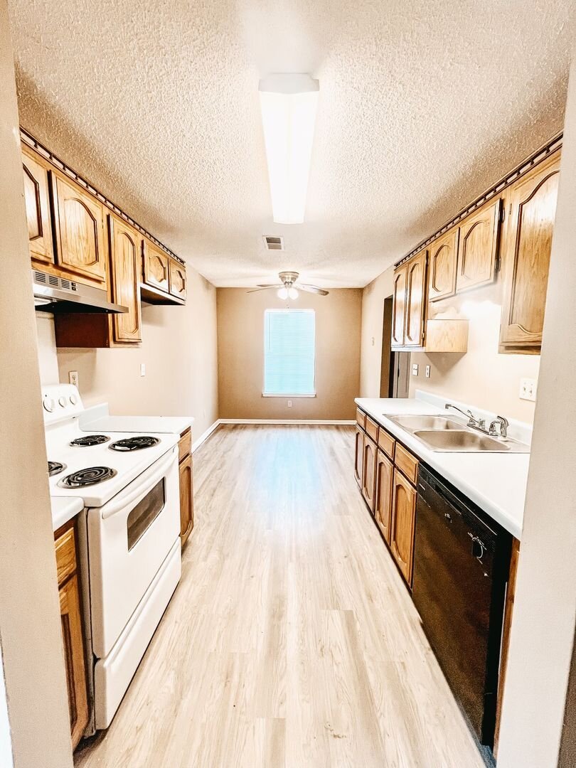 9453 Wickfield Cove