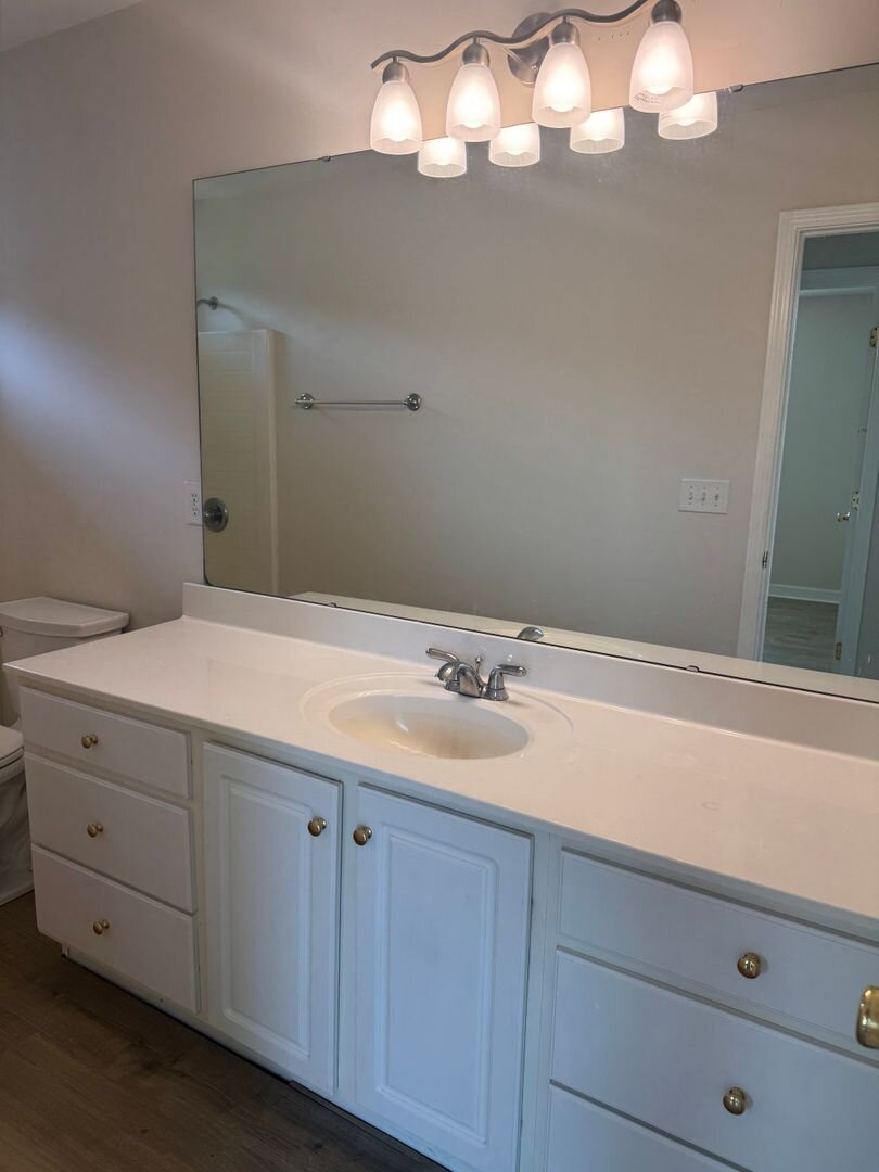 142 Lauren Wood Circle Taylors, SC 29687