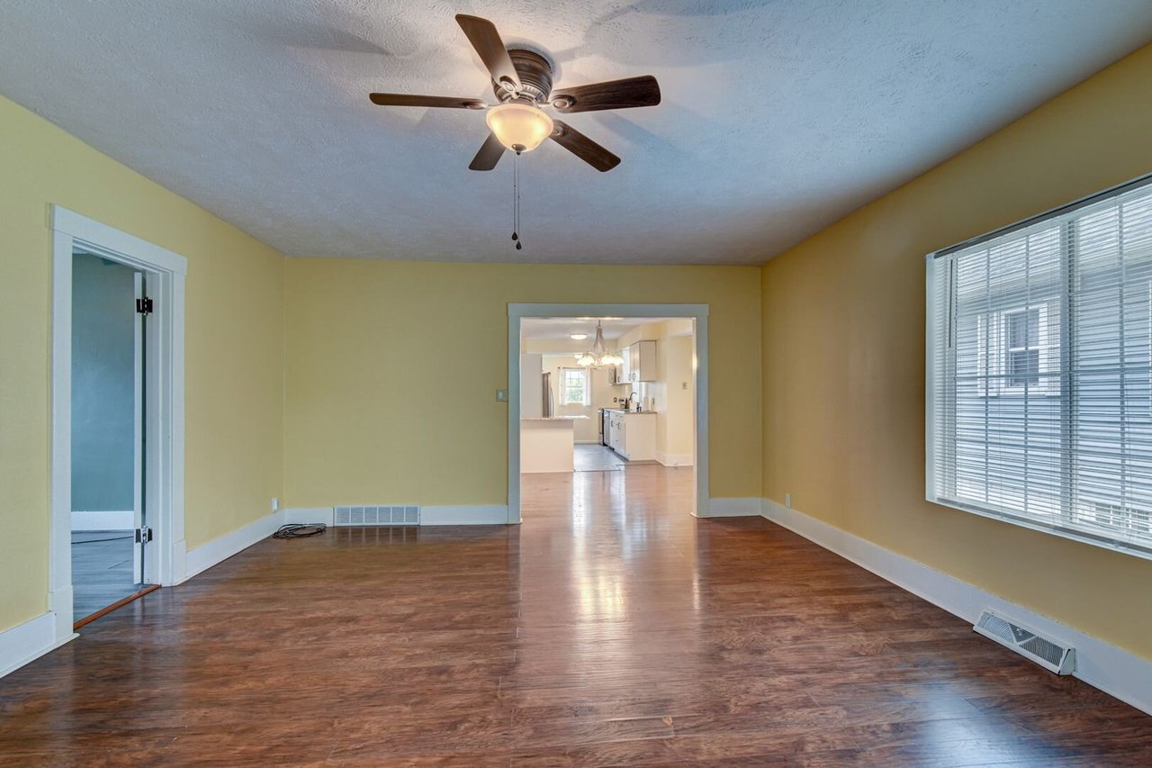 3103 S 18th Street Omaha, NE 68108