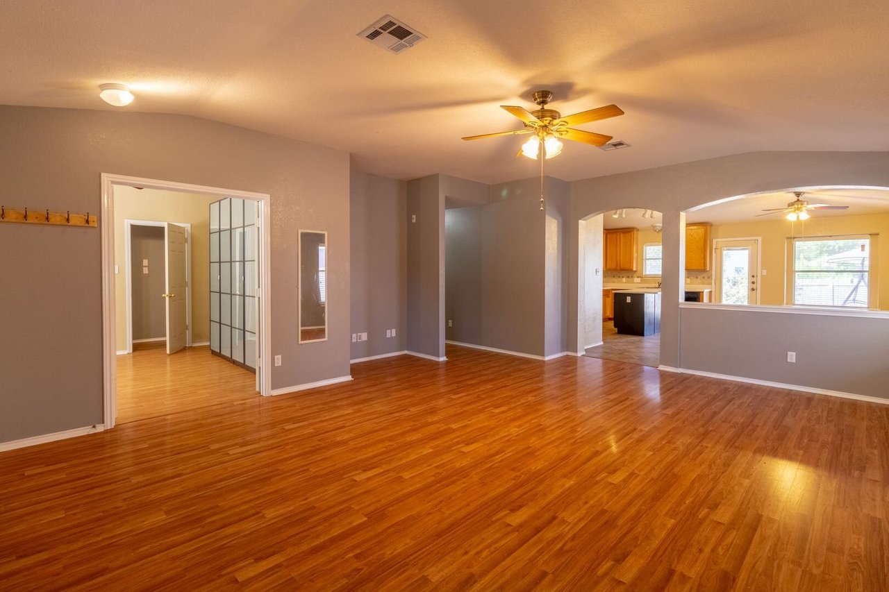 2557 Vernell Way Round Rock, TX 78664
