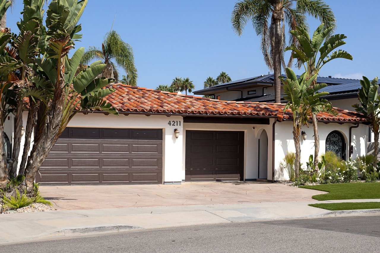 4211 W Hemlock St Oxnard, CA 93035