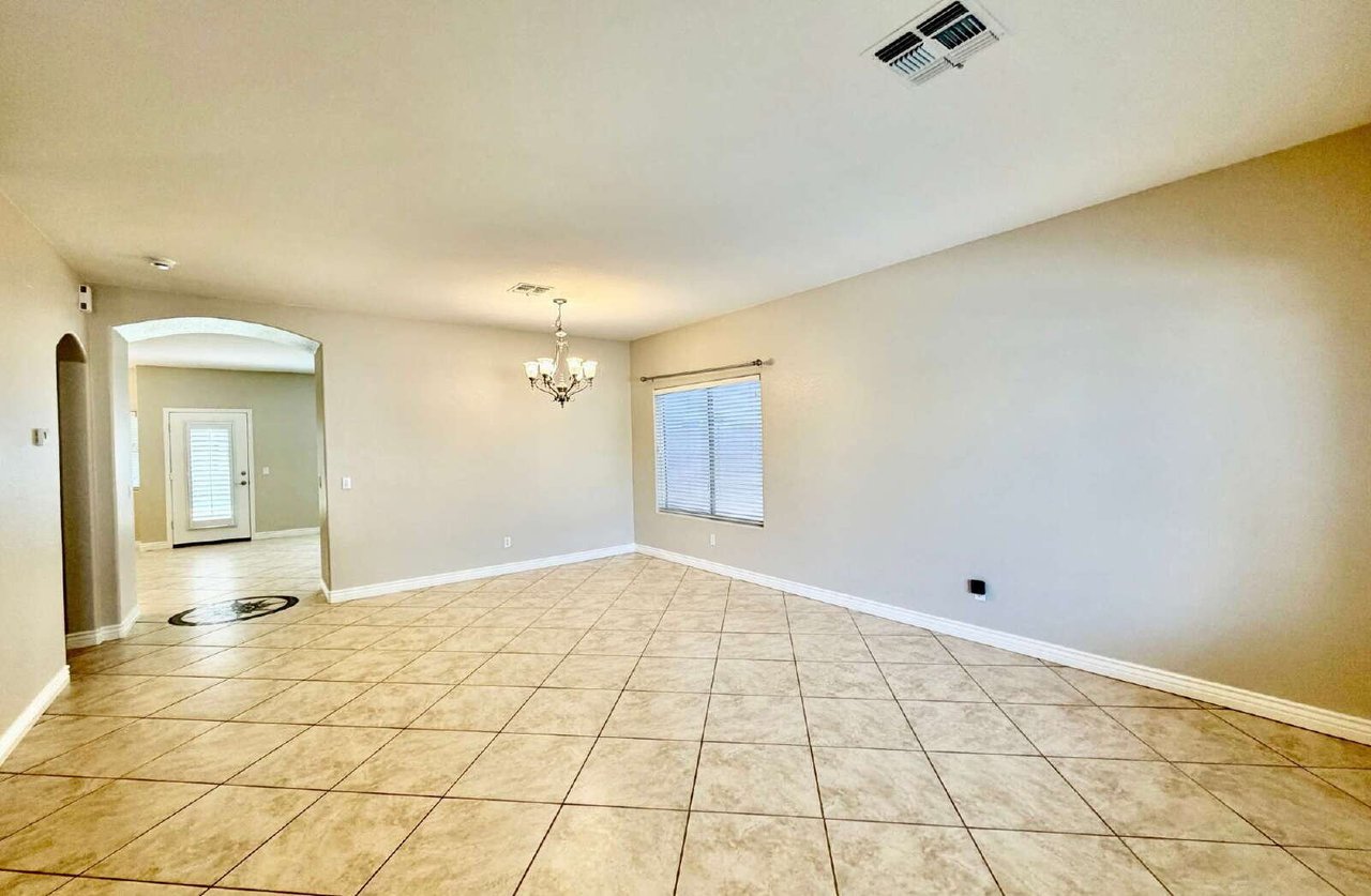 7727 W Via Del Sol, Peoria, AZ 85383