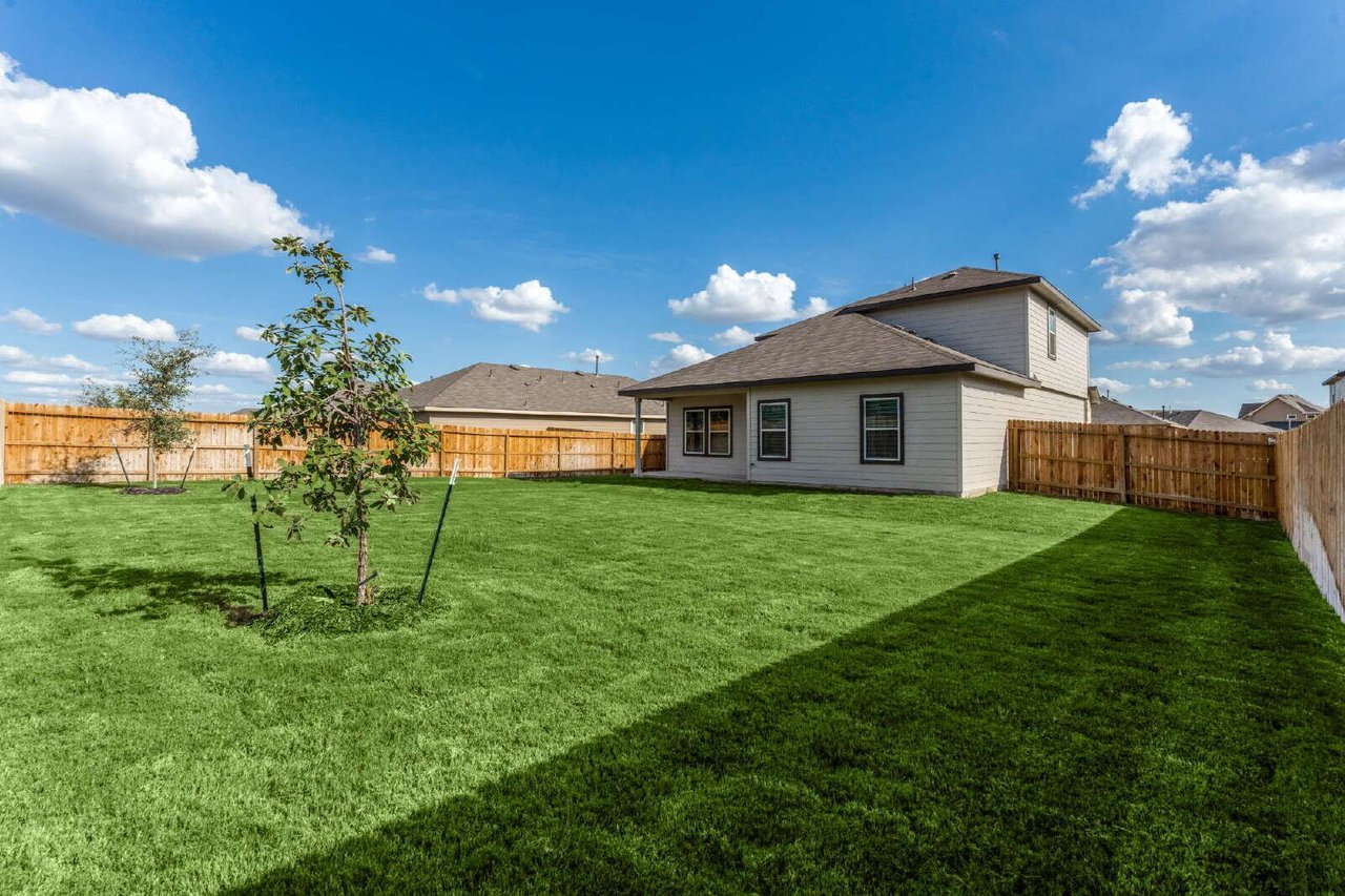 5015 Gully Way