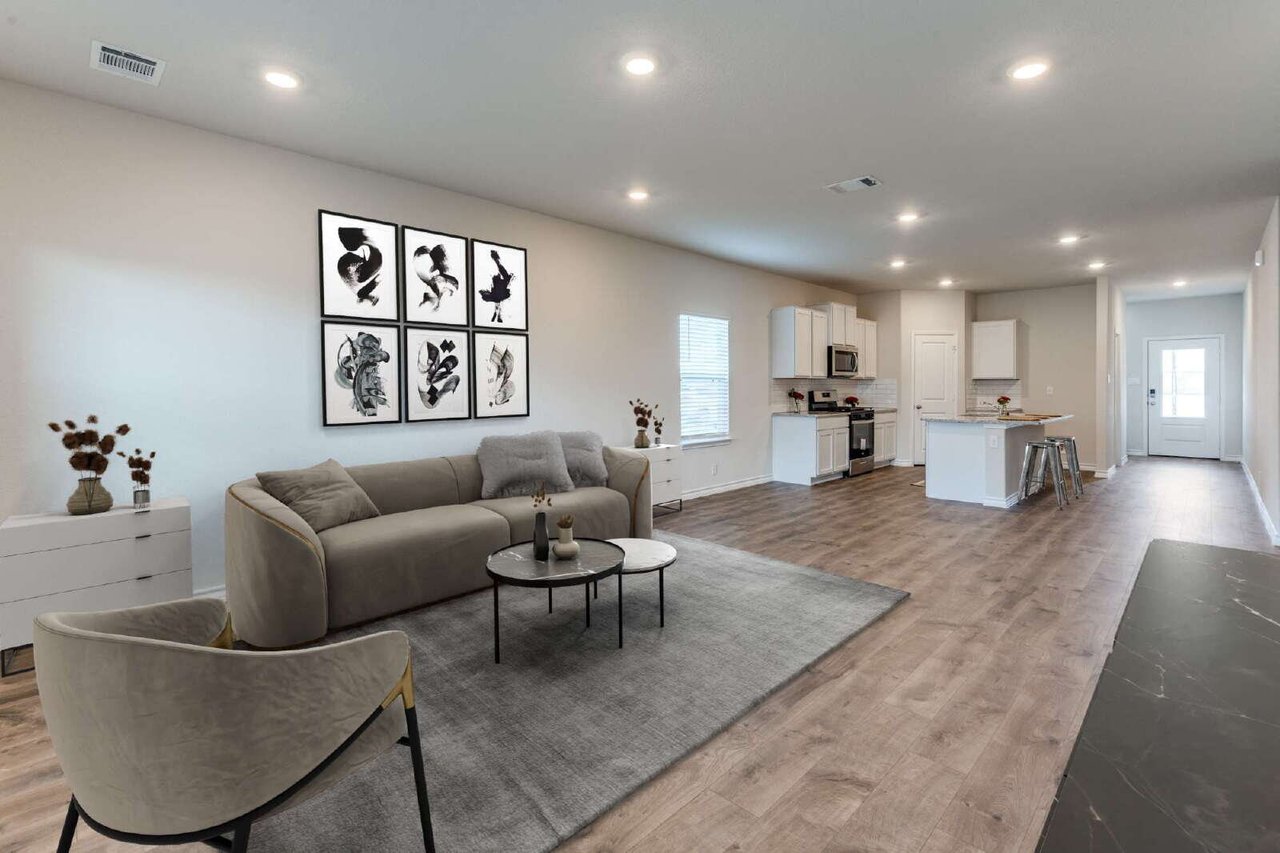 5015 Gully Way