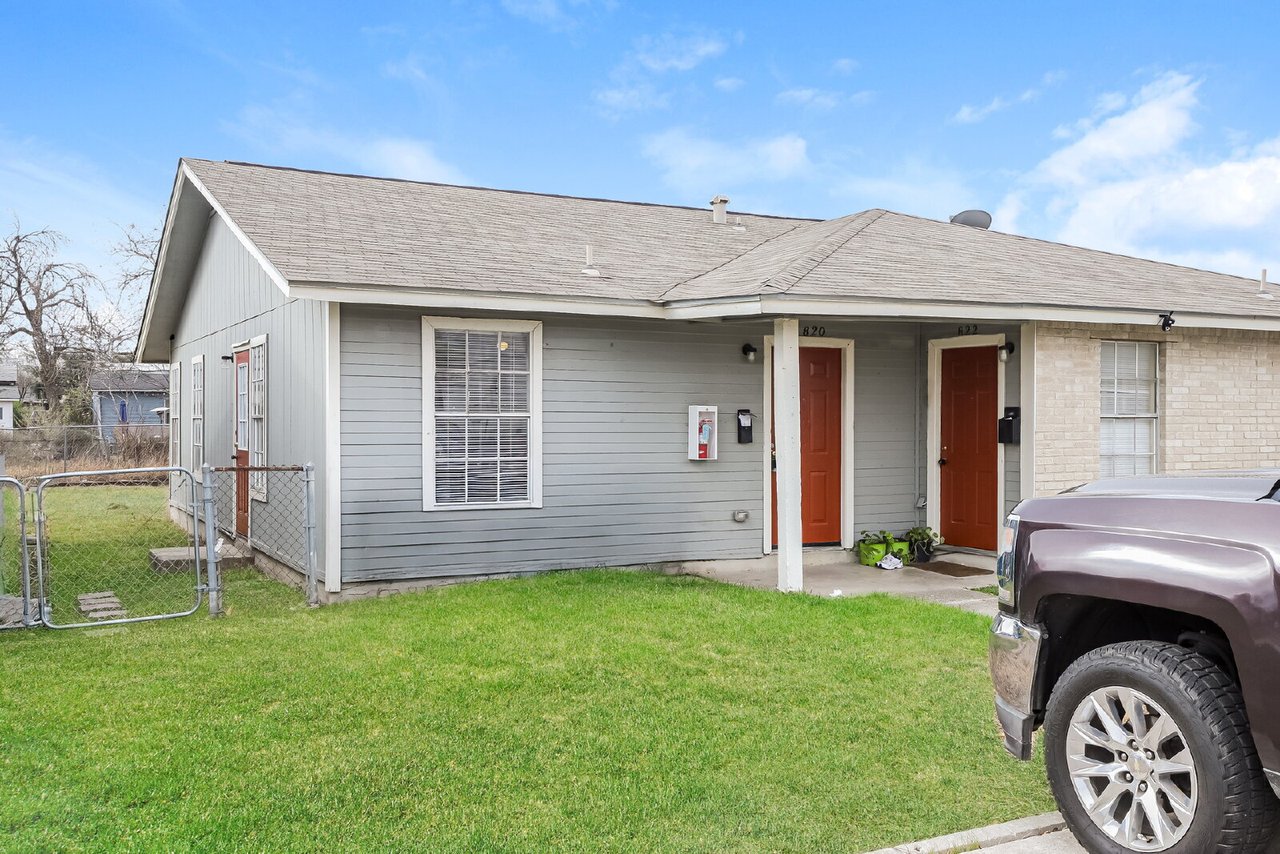 820 West Olmos Drive