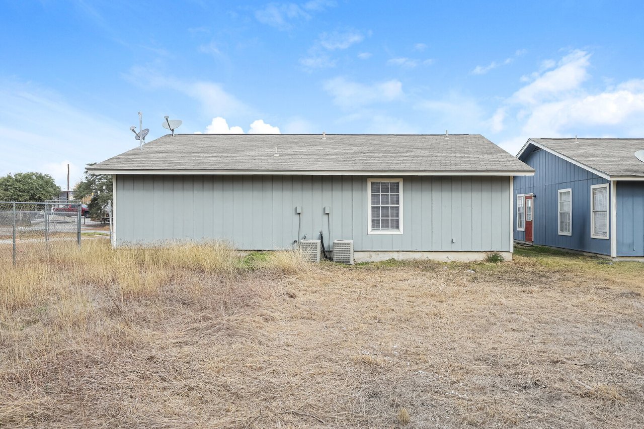 820 West Olmos Drive