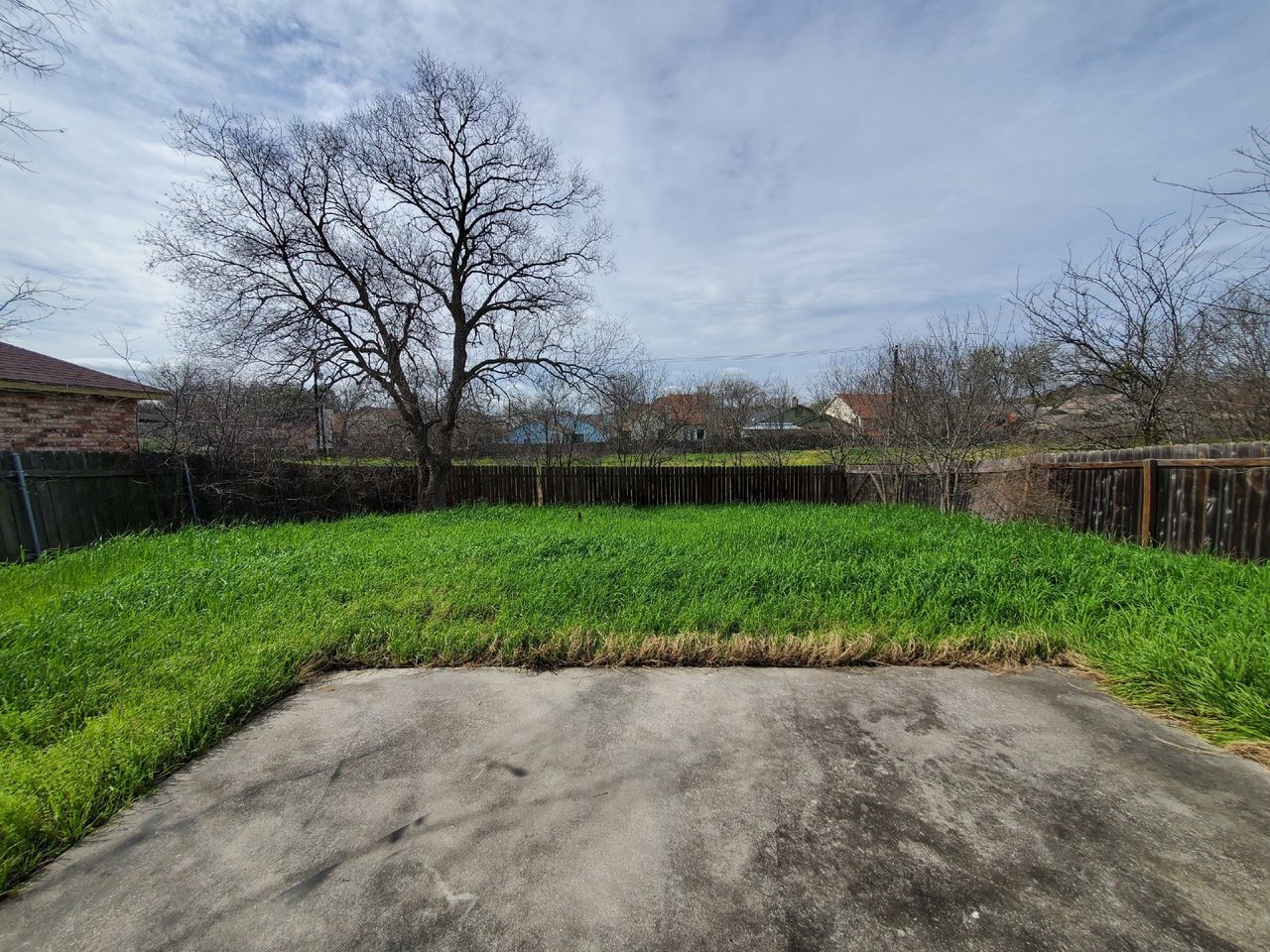 8219 Sunshine Trail