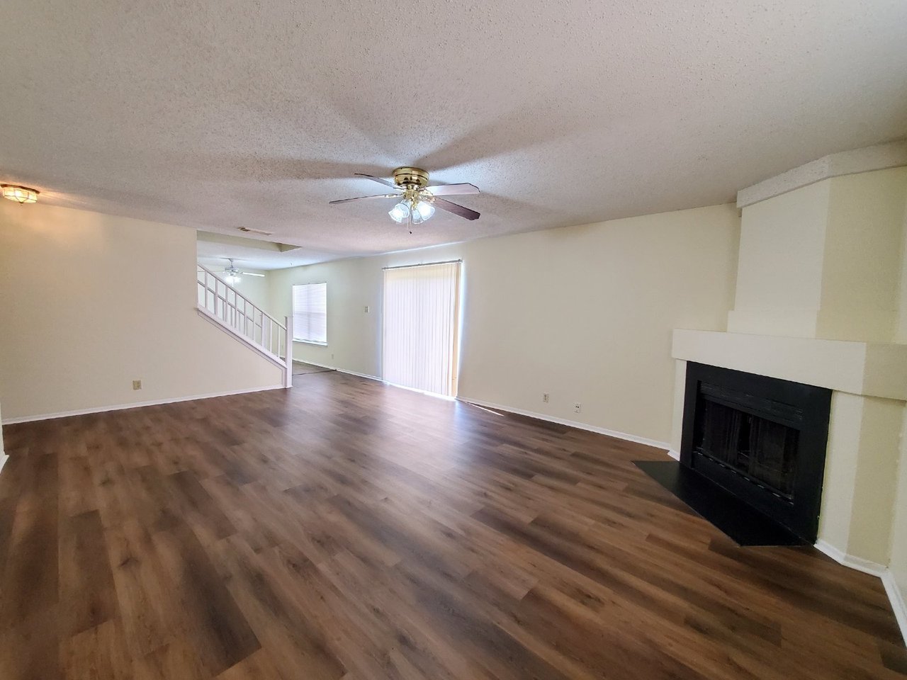 8219 Sunshine Trail