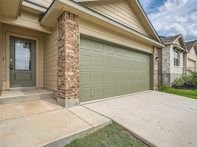 12015 Emerald Shore