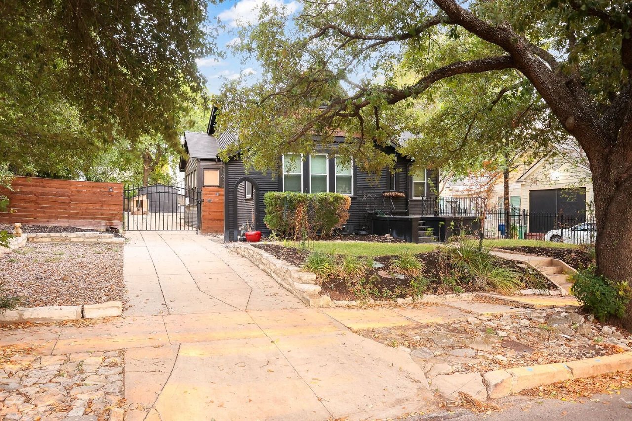 418 W Rosewood Ave