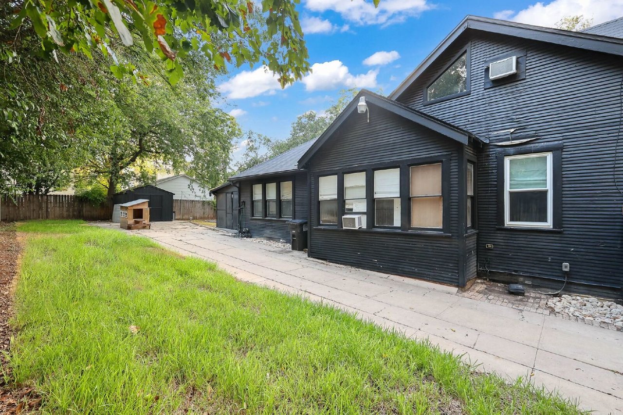 418 W Rosewood Ave