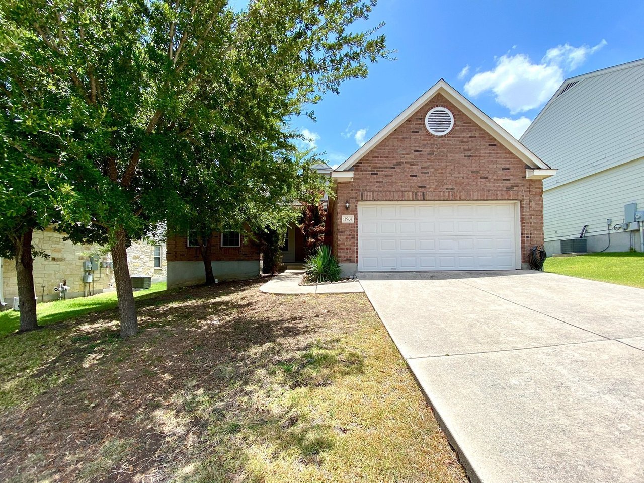 13904 Belgravia Forest