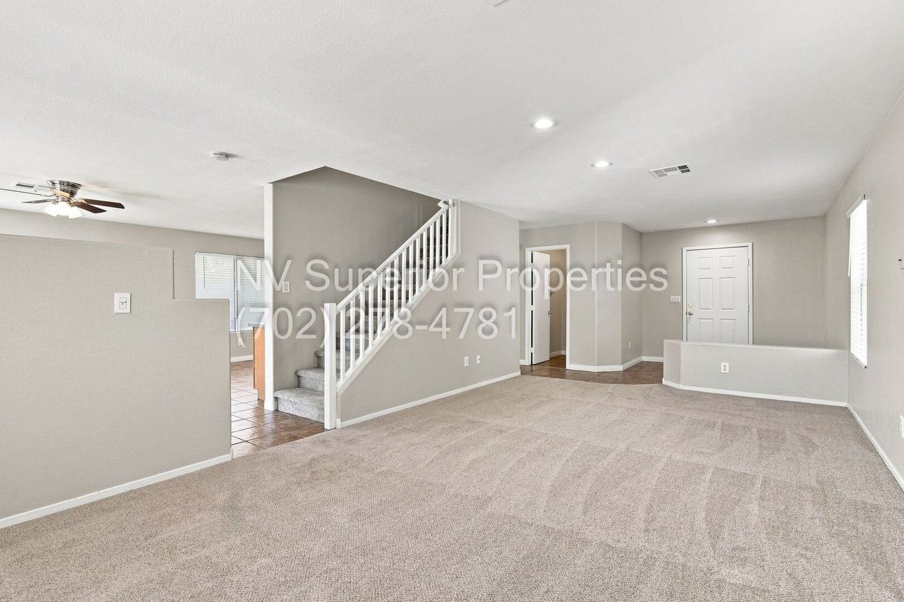 8713 Majestic Pine Avenue Las Vegas, NV 89143