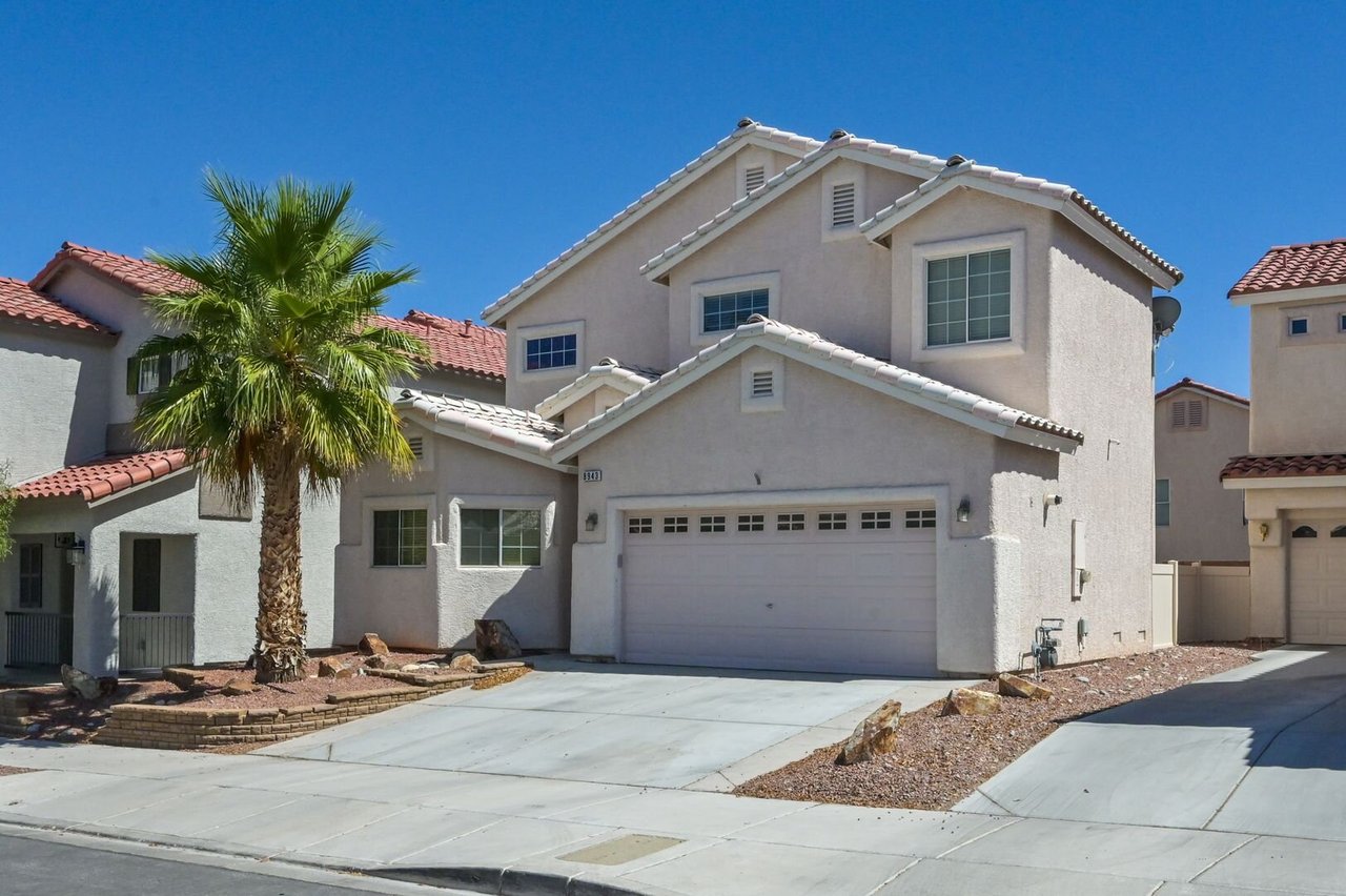 8943 Mossy Hollow Avenue Las Vegas, NV 89149