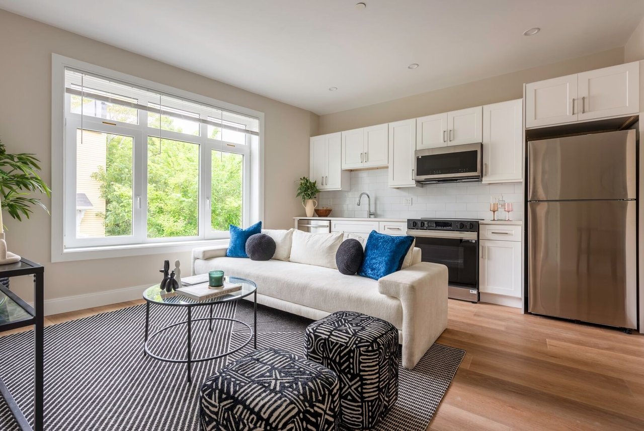 394 McGrath Hwy Unit 205 Somerville, MA 02143