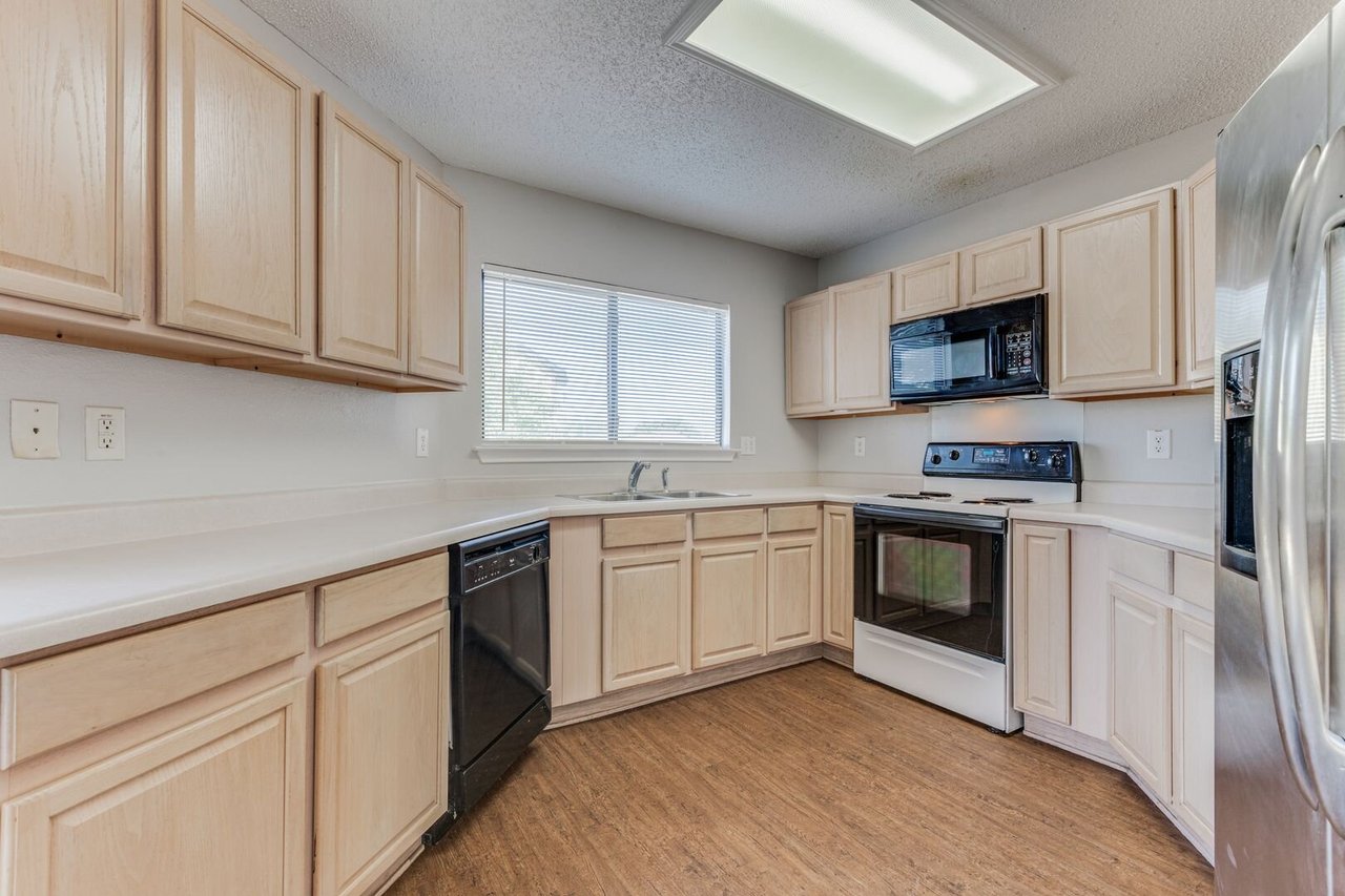 9 Crystal Moon San Antonio, TX 78238