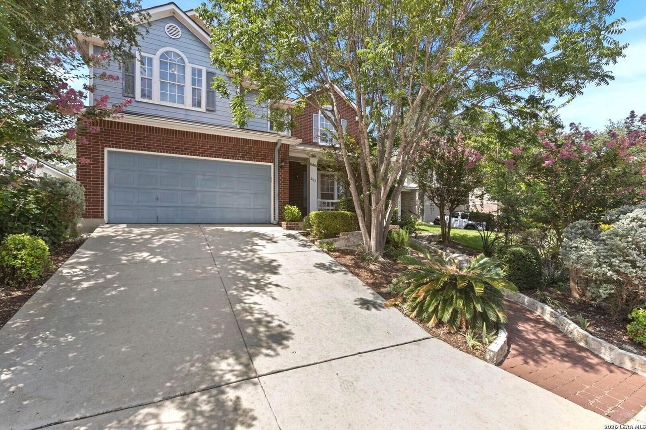 2323 Cardigan Hill San Antonio, TX 78232