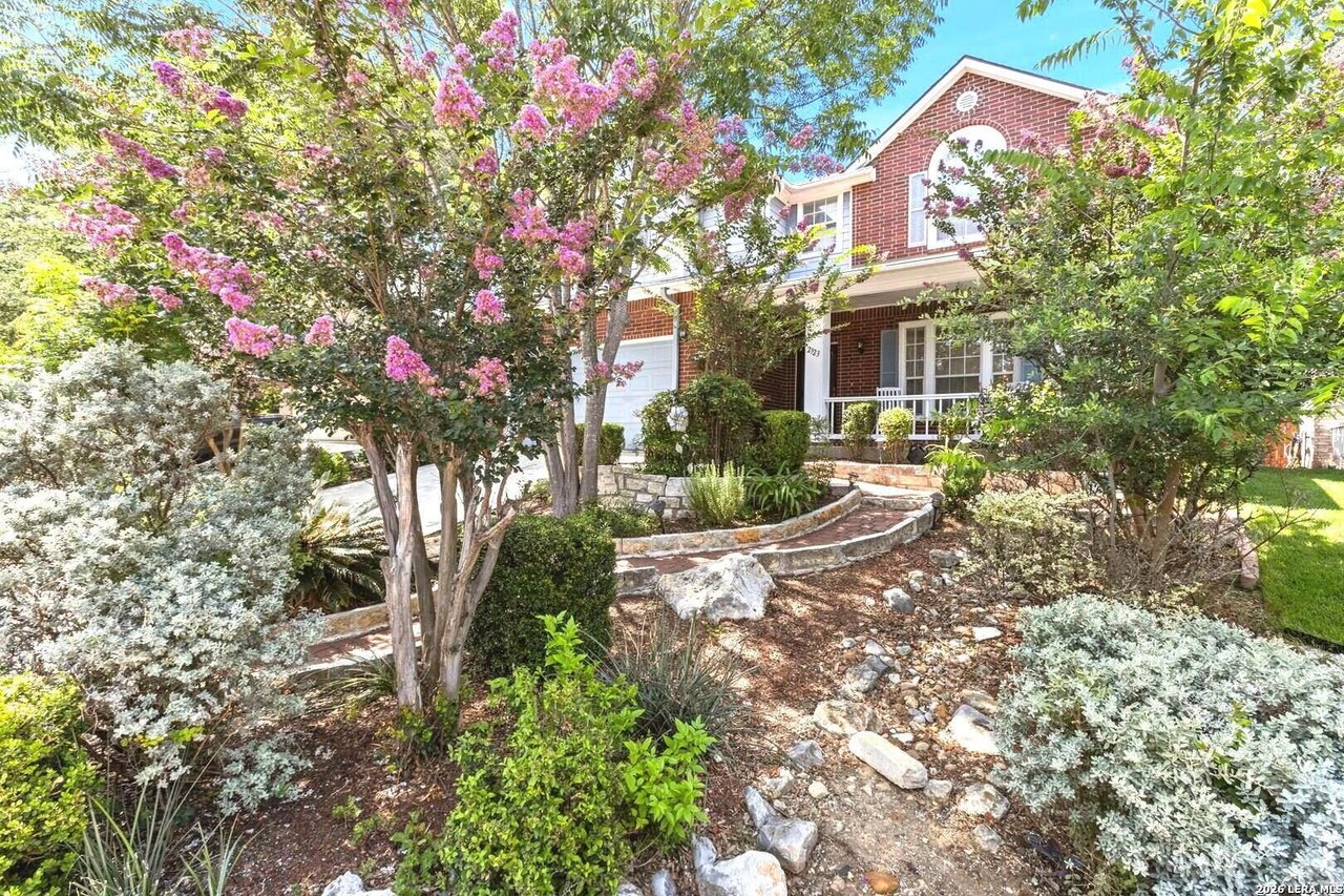 2323 Cardigan Hill San Antonio, TX 78232