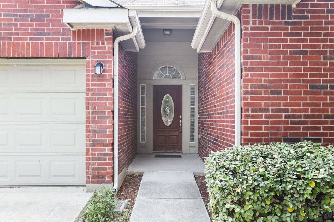 157 Crimson Tree Cibolo, TX 78108