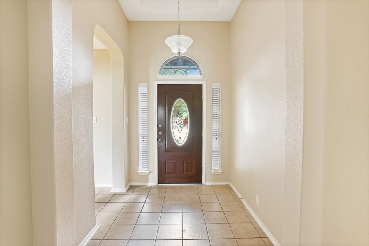 157 Crimson Tree Cibolo, TX 78108