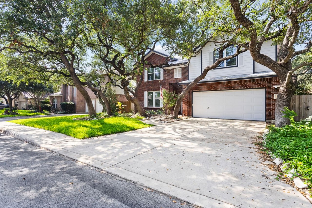 2538 Somerall San Antonio, TX 78248