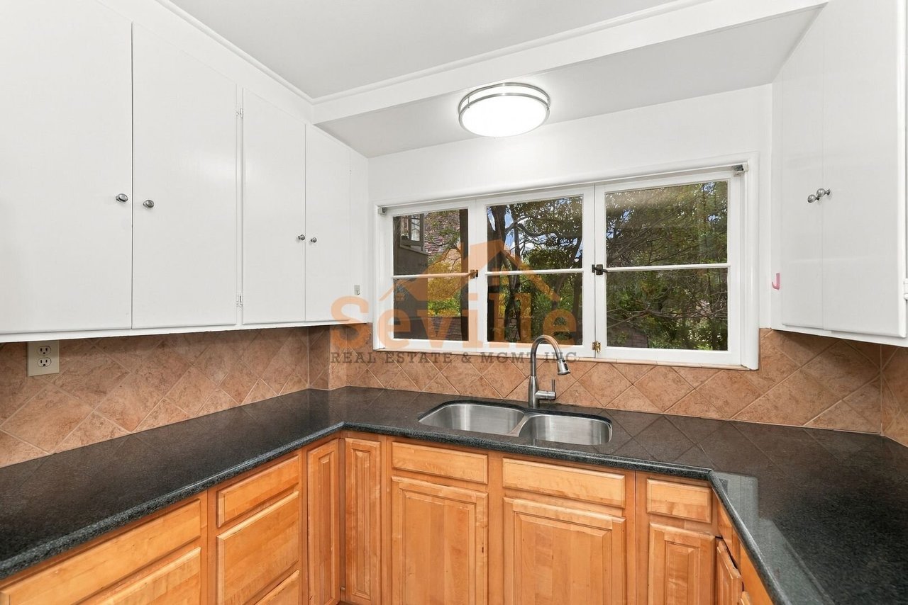 1526 Arch Street #7 Berkeley, CA 94708