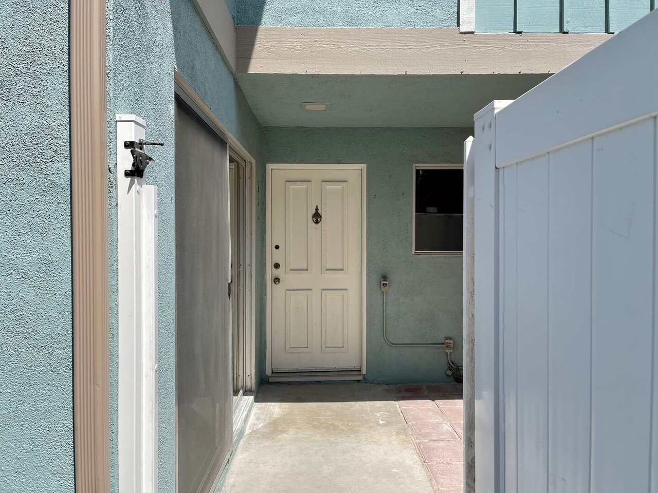 2991 E. Harbor Blvd. Ventura, CA 93001