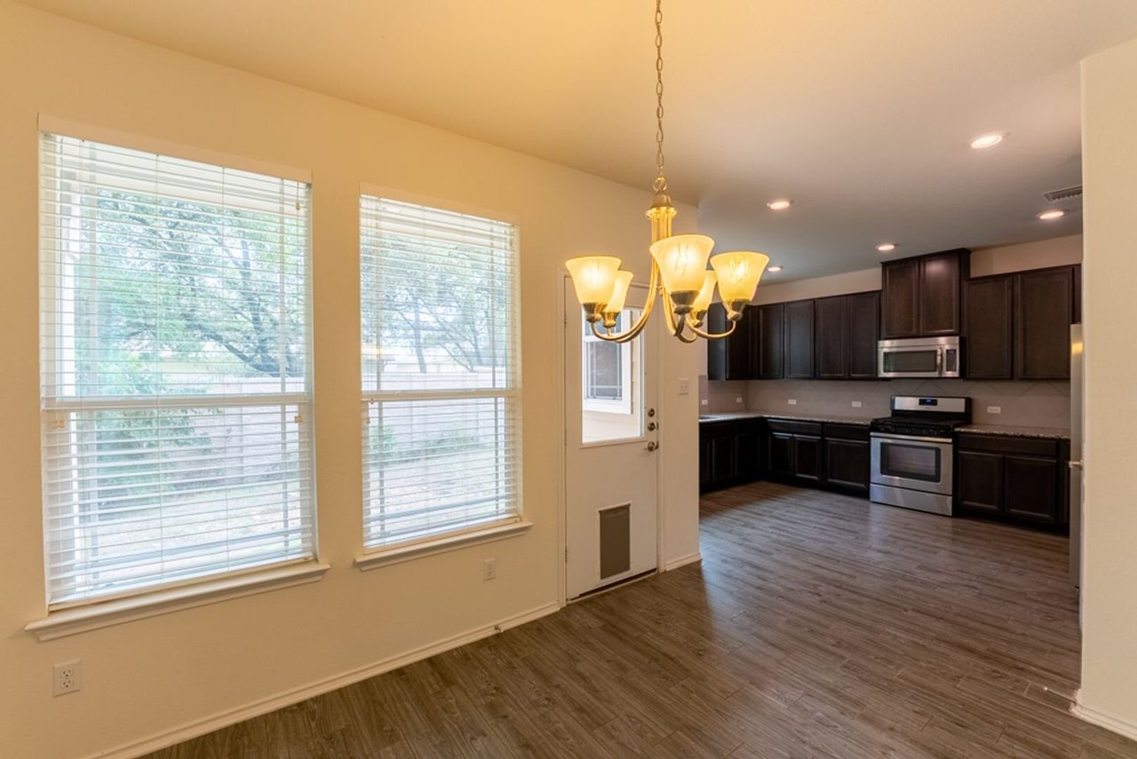 404 Buttercup Creek Blvd #16 Cedar Park, TX 78613