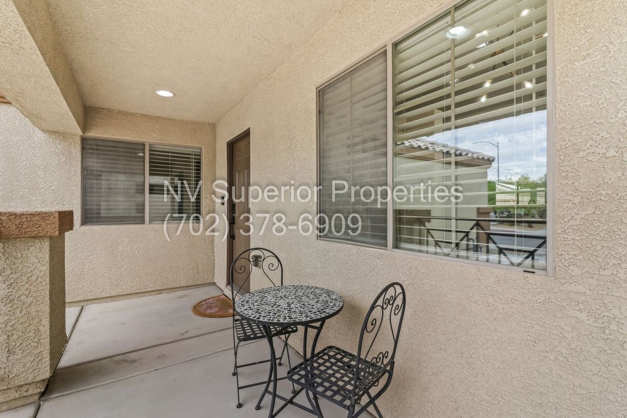 5828 Austin English Street North Las Vegas, NV 89081
