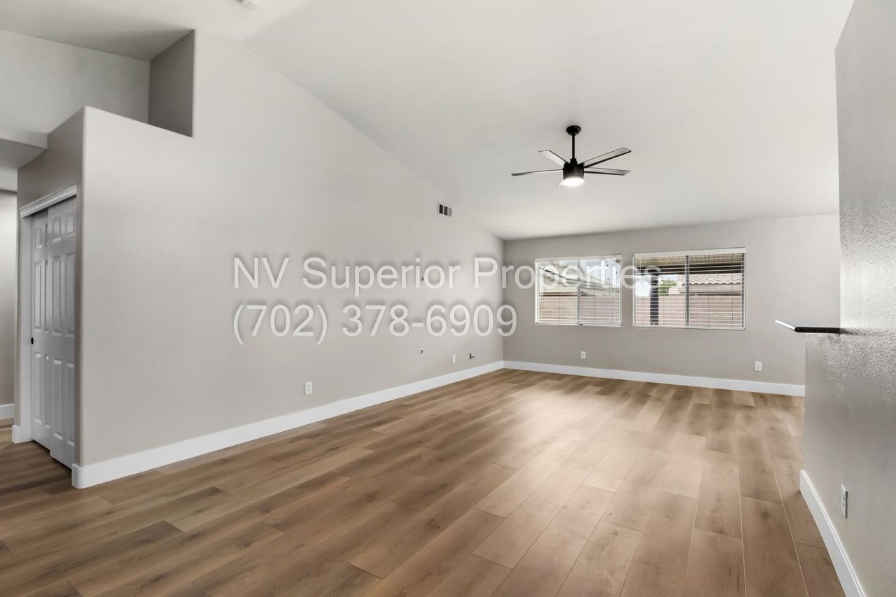 5828 Austin English Street North Las Vegas, NV 89081