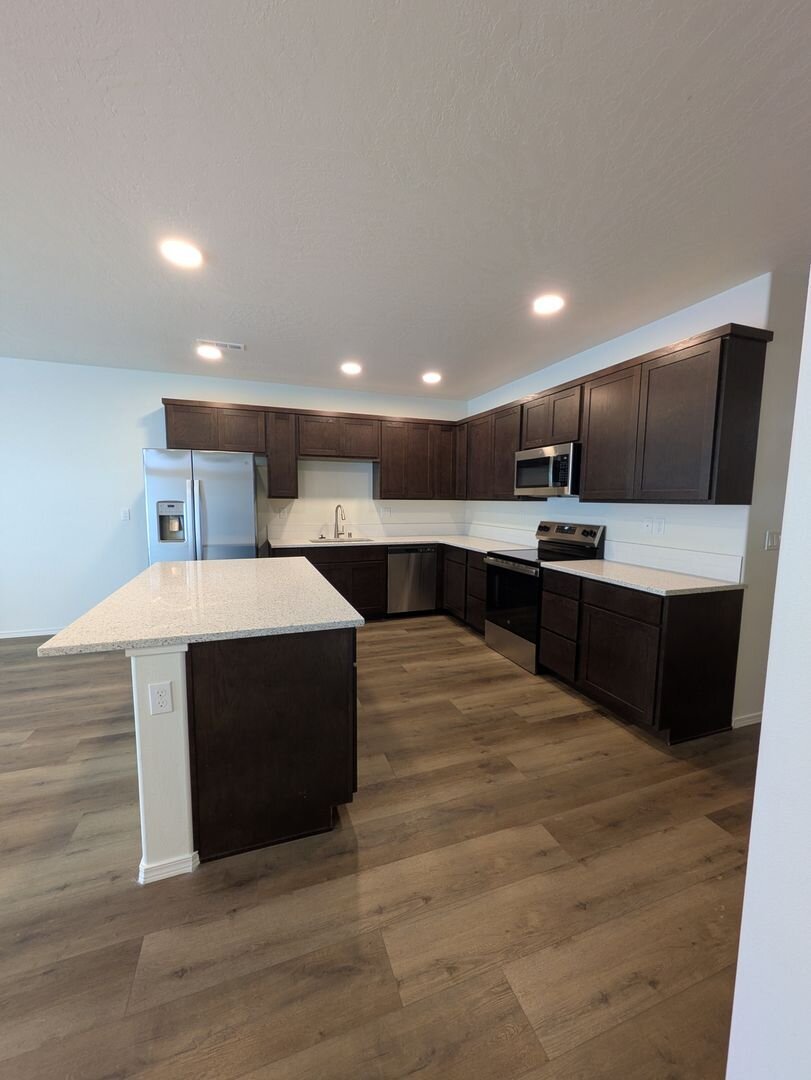 6496 W 36th PL Kennewick, WA 99338