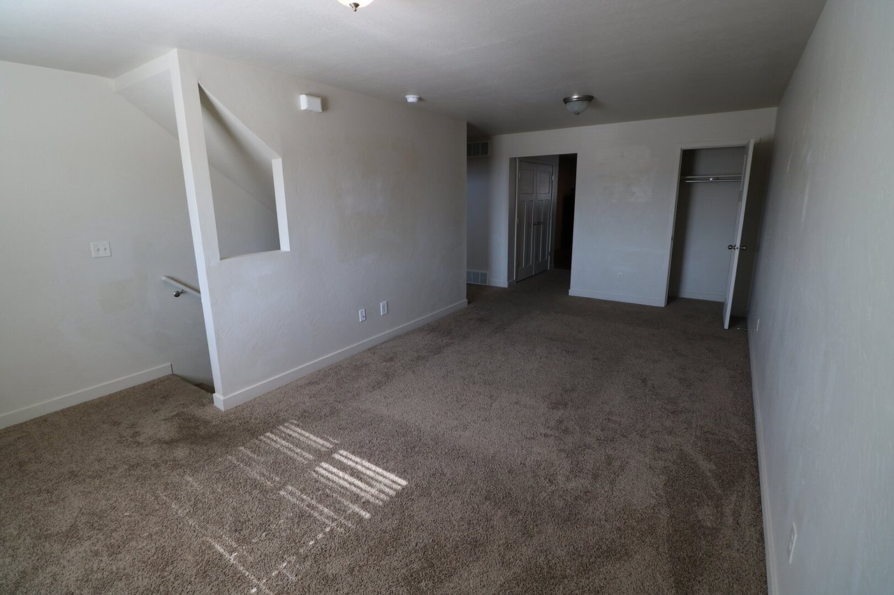 209 N 680 E Vineyard, UT 84058