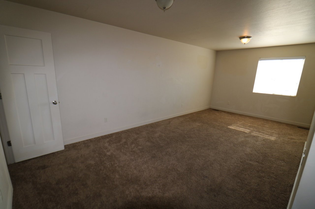 209 N 680 E Vineyard, UT 84058