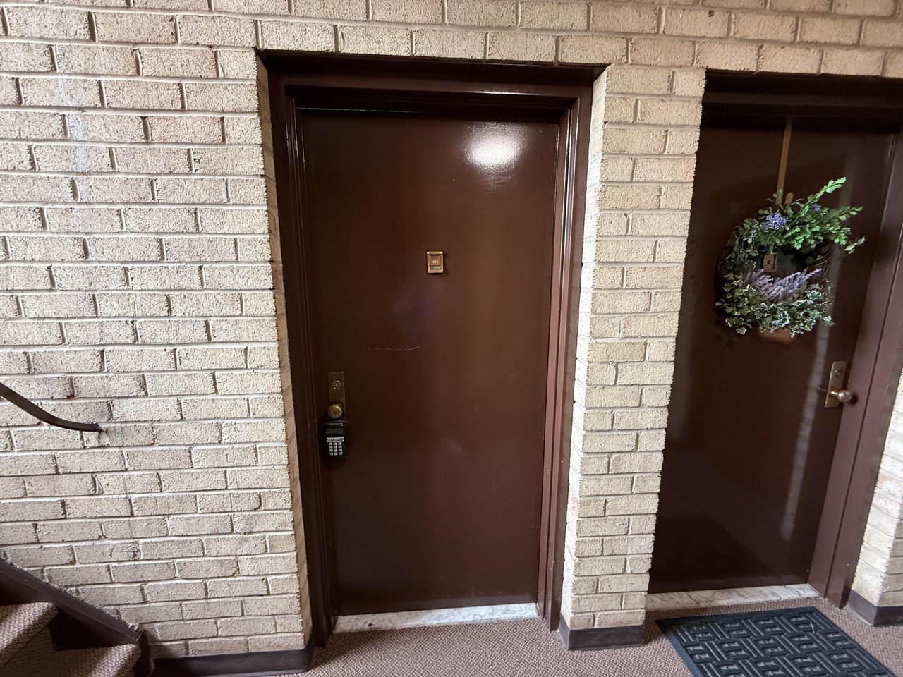 Apt 001