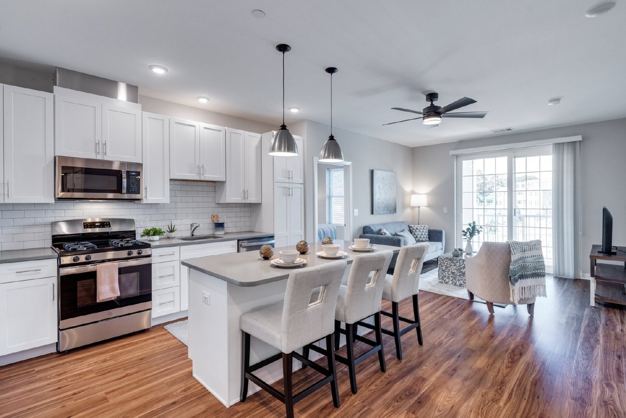 (Campaign: Maple | B4 | 2 Bed 2 Bath | 1200 sq ft)