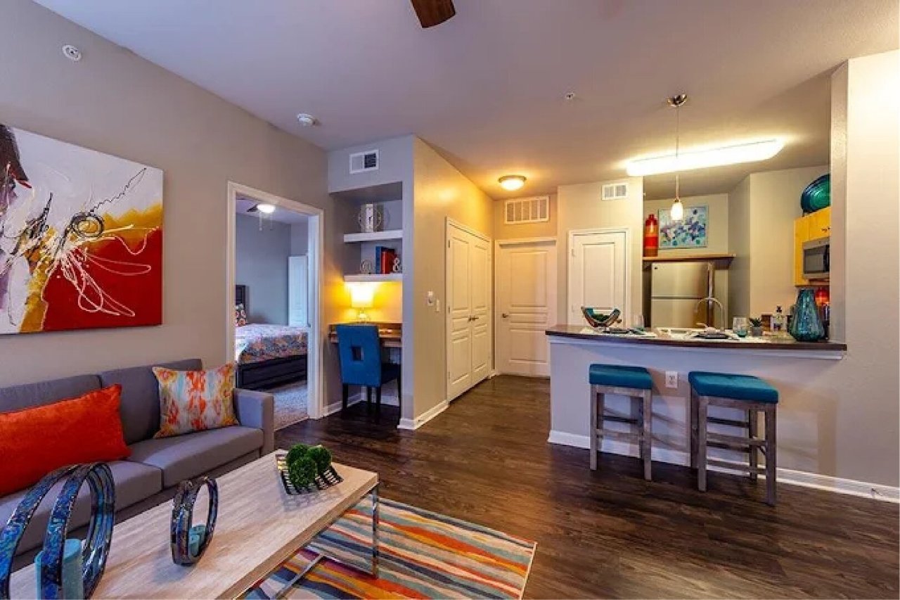  (Campaign: E1 | Studio 1 Bath | 464 sq ft)