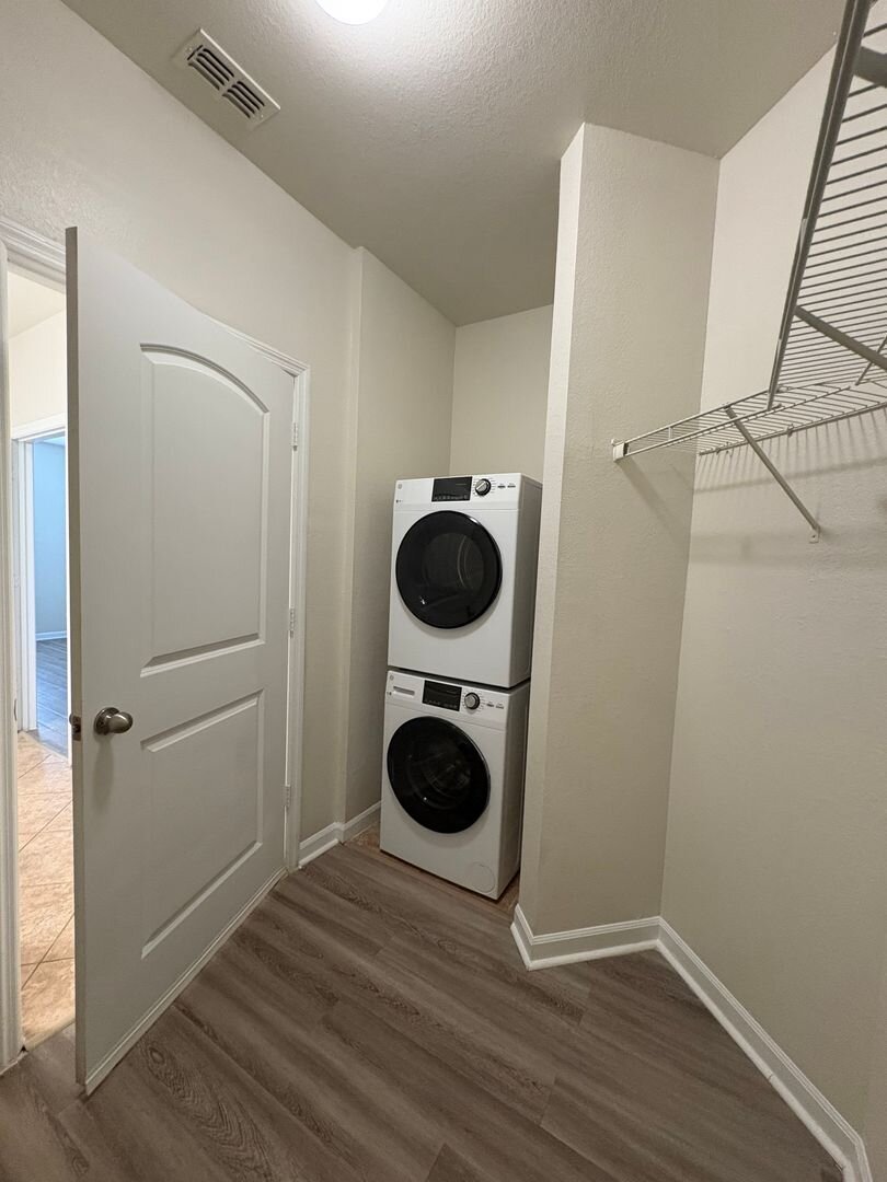  (Campaign: 1 Bed | 1 Studio | 780 sq ft)