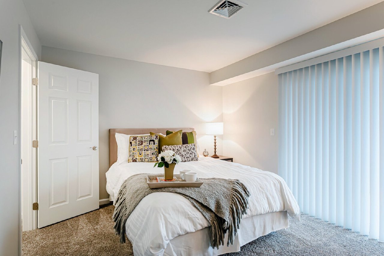 (Campaign: B3 | 2 Bed 2 Bath | 990 sq ft)