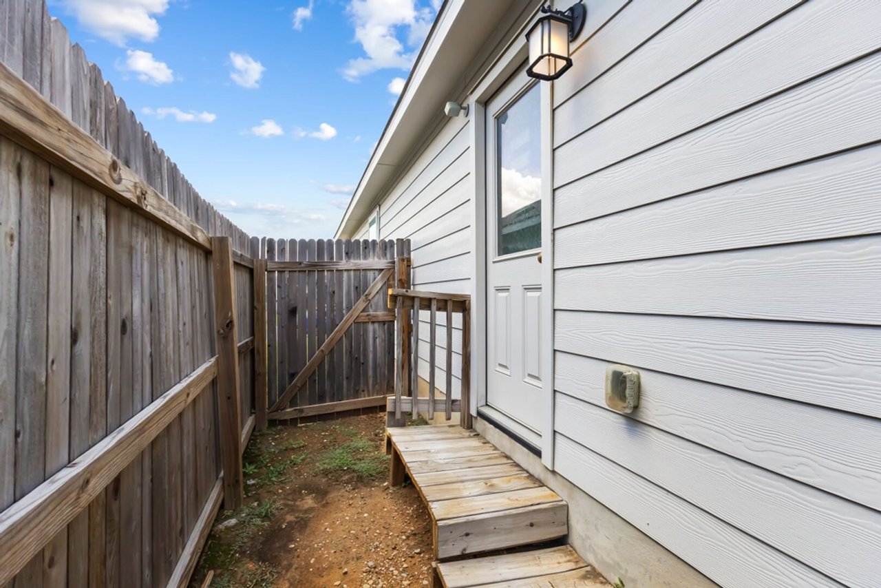 8020 Nube Medina San Antonio, TX 78252