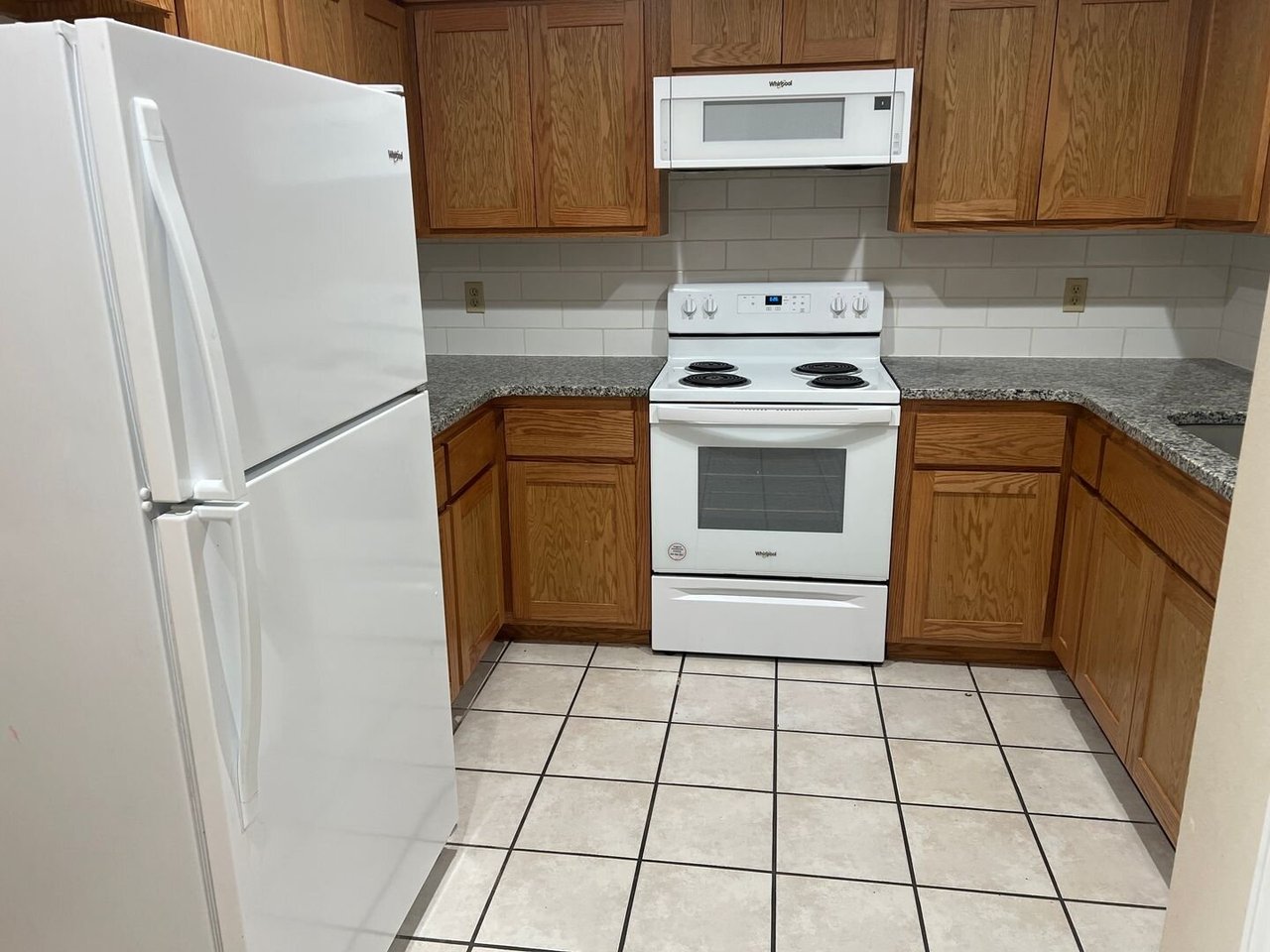 608 Rolling Hills Dr. Unit B Tahlequah, OK 74464