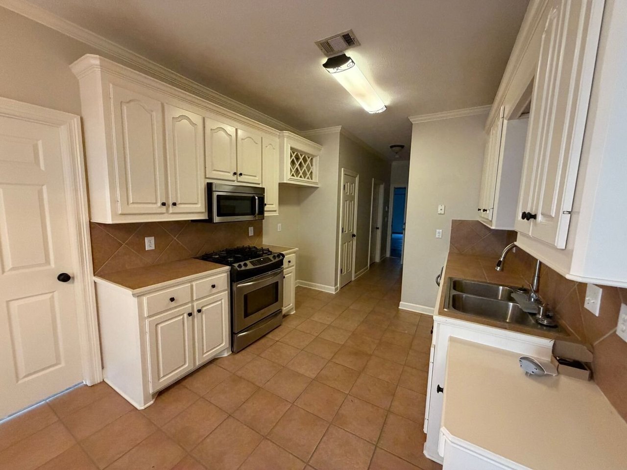 436 Madison Oaks