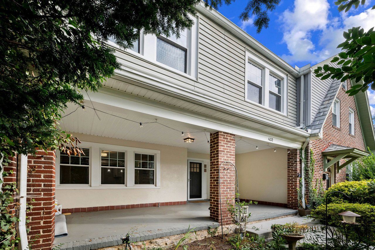 432 Kenneth Sq