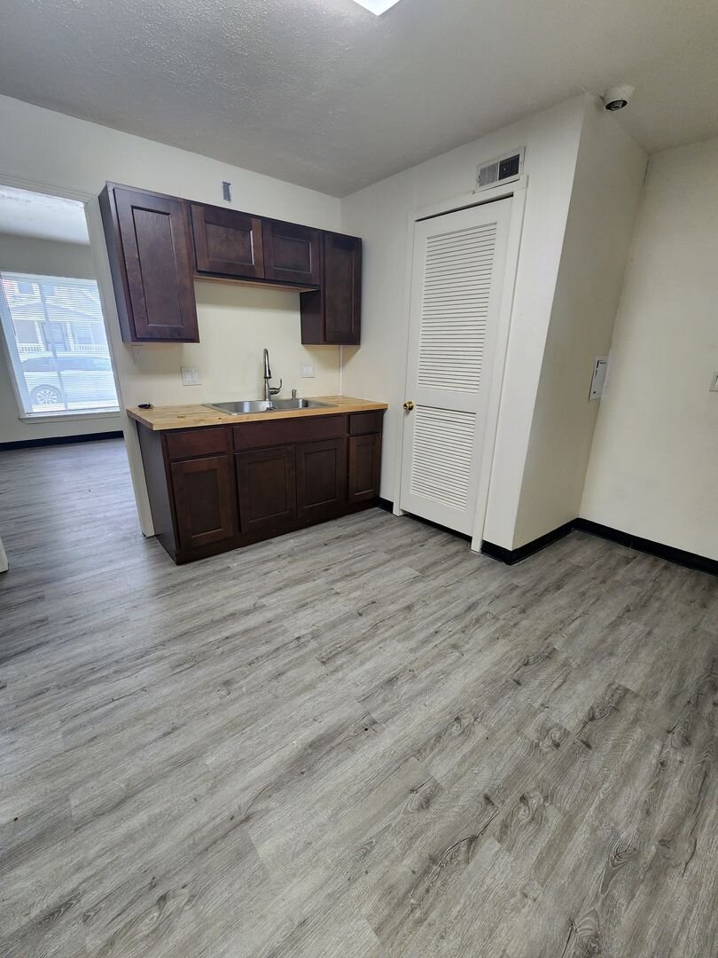 12221 Sobieski Avenue Cleveland, OH 44135