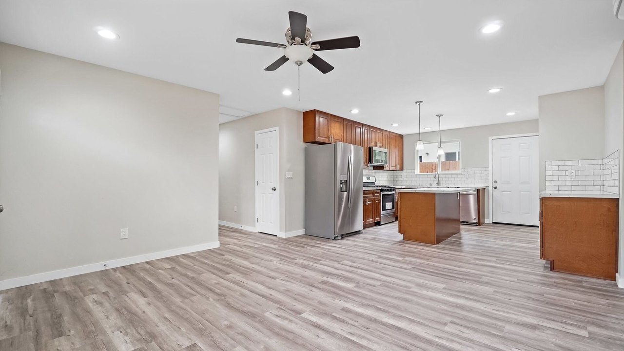 4275 College Ave. (Front Unit) San Diego, CA 92115