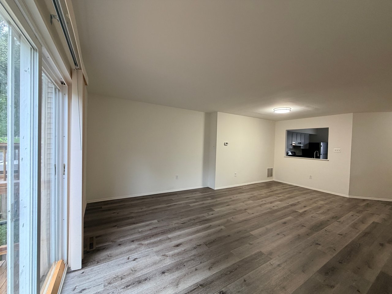 6152 Majors Lane